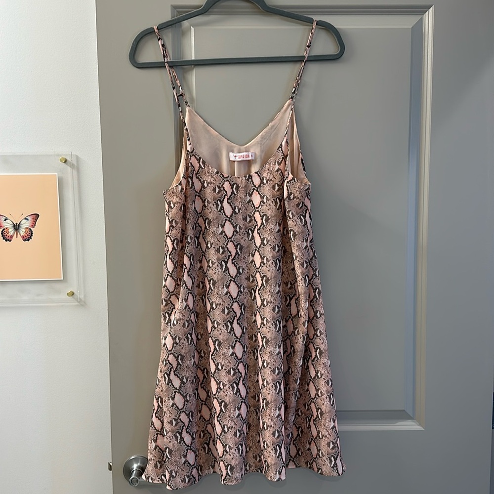 Izzy & Lola pink snakeskin dress